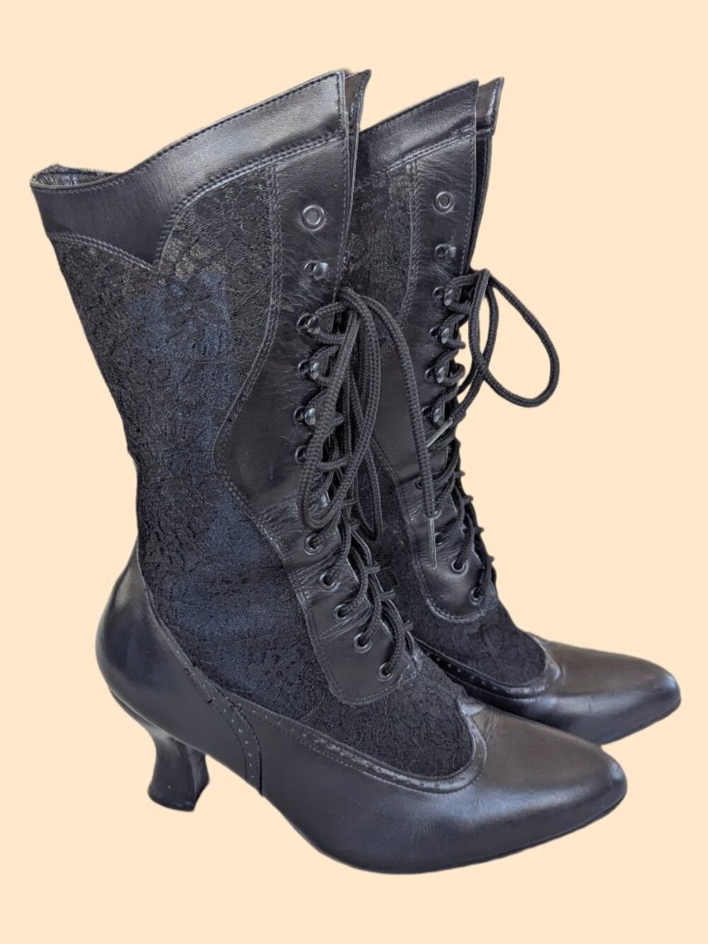 Oak Tree Farms - Black Leather and Lace - Lace up Boots - Women's Size 8.5